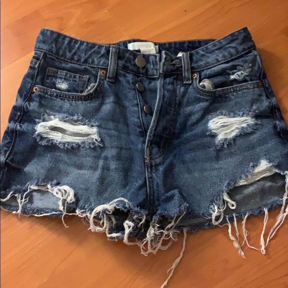 H&M distressed denim shorts